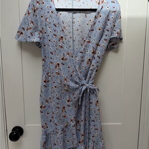 Elegant Floral Wrap Midi Wrap Dress in Light Blue